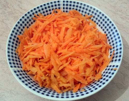 трем на терке  морковь
